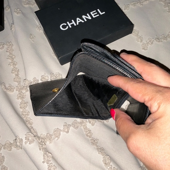 Chanel caviar leather preloved in excellent condition - Picture 9 of 14